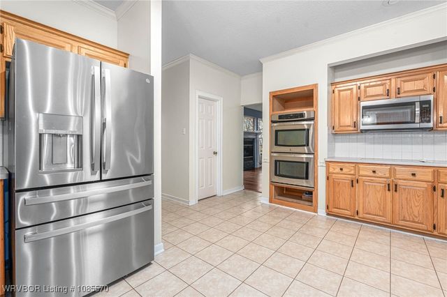 1912 Parkridge Drive, Van Buren, AR 72956