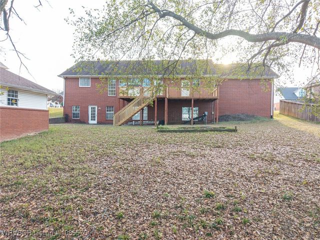 1912 Parkridge Drive, Van Buren, AR 72956