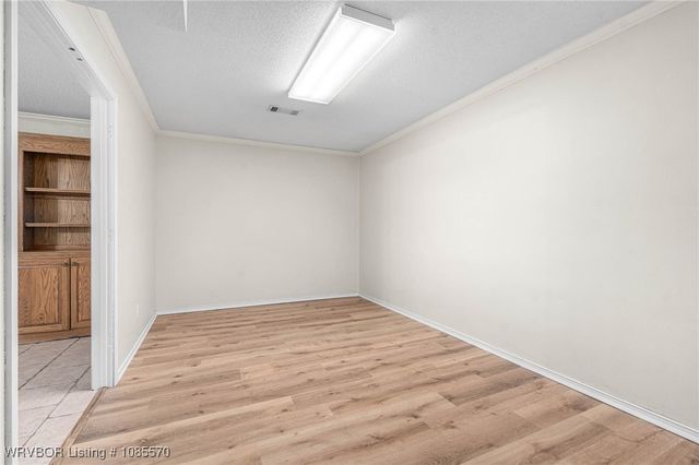 1912 Parkridge Drive, Van Buren, AR 72956