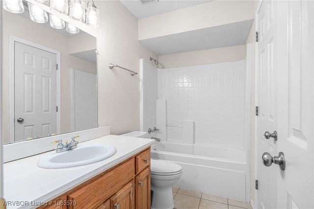 1912 Parkridge Drive, Van Buren, AR 72956