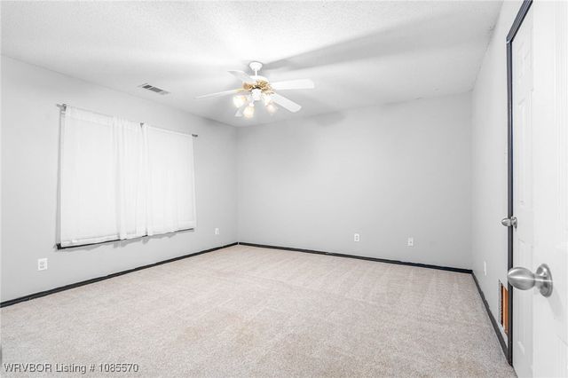 1912 Parkridge Drive, Van Buren, AR 72956