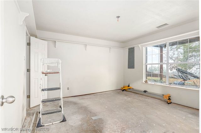 1912 Parkridge Drive, Van Buren, AR 72956