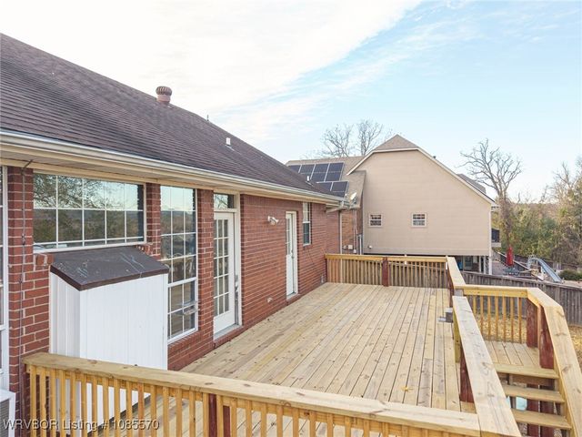 1912 Parkridge Drive, Van Buren, AR 72956