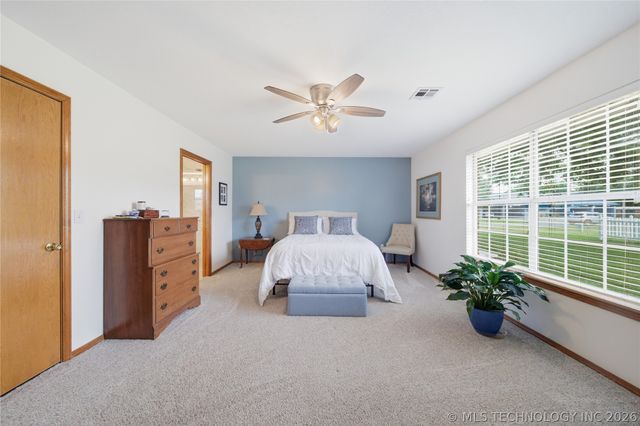 620 Grove Crest Road, Pryor, OK 74361
