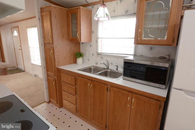 3005 WALNUT LN, Telford, PA 18969