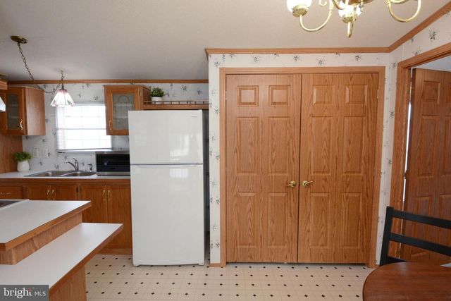 3005 WALNUT LN, Telford, PA 18969