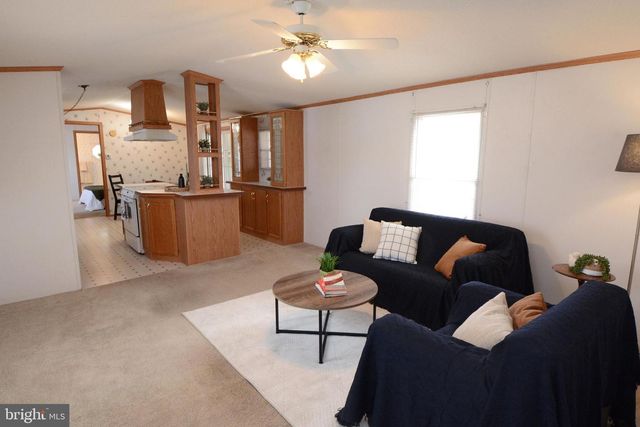 3005 WALNUT LN, Telford, PA 18969