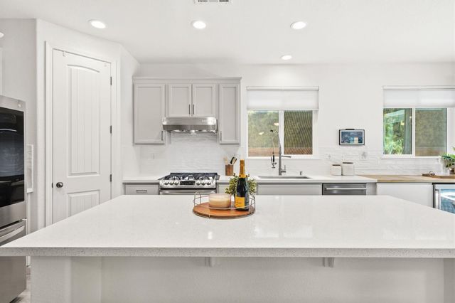 2778 Marlin St, West Sacramento, CA 95691