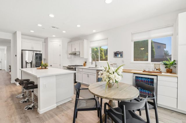 2778 Marlin St, West Sacramento, CA 95691