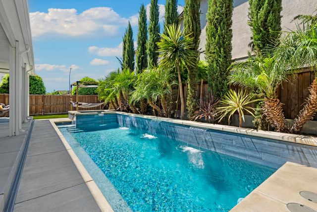 2778 Marlin St, West Sacramento, CA 95691