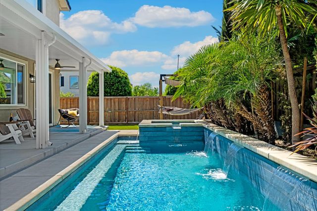 2778 Marlin St, West Sacramento, CA 95691