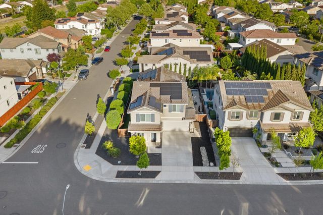 2778 Marlin St, West Sacramento, CA 95691