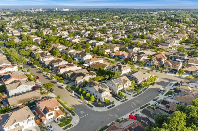 2778 Marlin St, West Sacramento, CA 95691