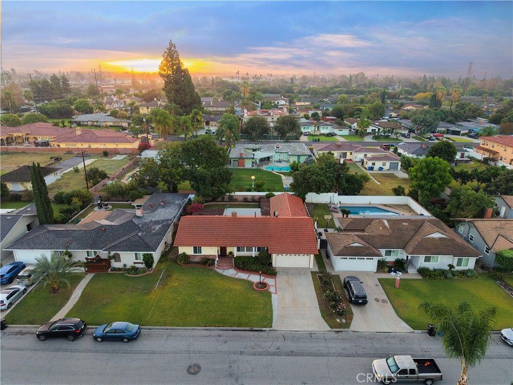 10240 Newville, Downey, CA 90241 — photo 3