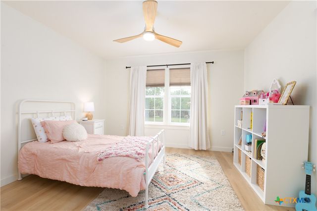 407 Tucker Street, Rogers, TX 76569