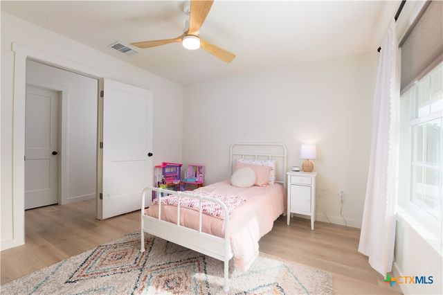 407 Tucker Street, Rogers, TX 76569