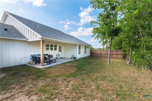 407 Tucker Street, Rogers, TX 76569
