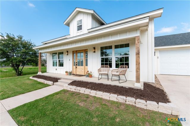 407 Tucker Street, Rogers, TX 76569