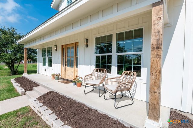 407 Tucker Street, Rogers, TX 76569