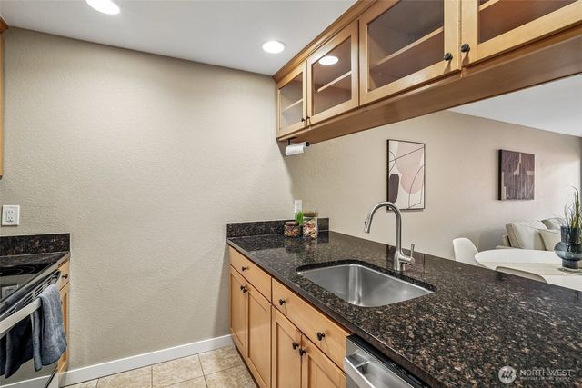 10162 NE 137th Place, Kirkland, WA 98034