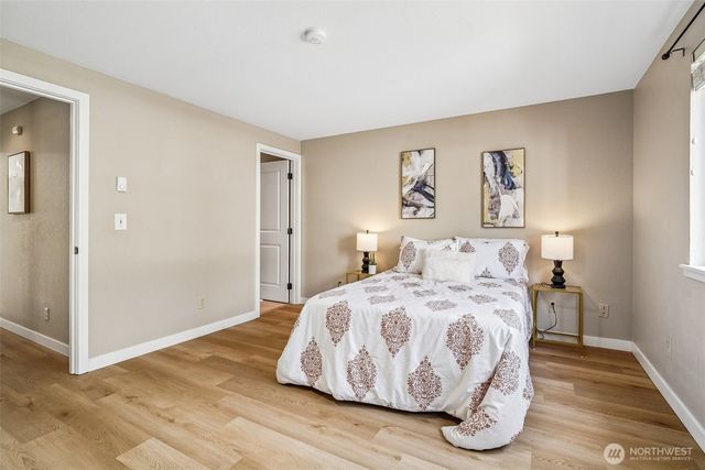 10162 NE 137th Place, Kirkland, WA 98034