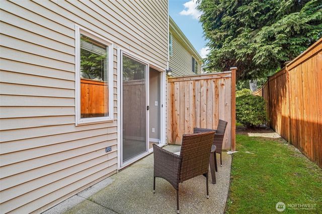 10162 NE 137th Place, Kirkland, WA 98034