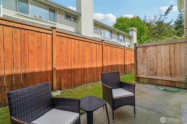 10162 NE 137th Place, Kirkland, WA 98034