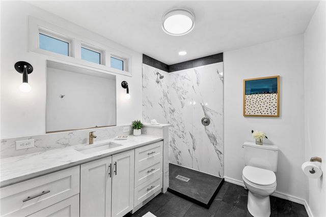 6 North Lane, Barrington, RI 02806