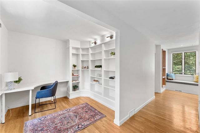 6 North Lane, Barrington, RI 02806