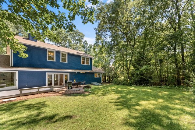 6 North Lane, Barrington, RI 02806