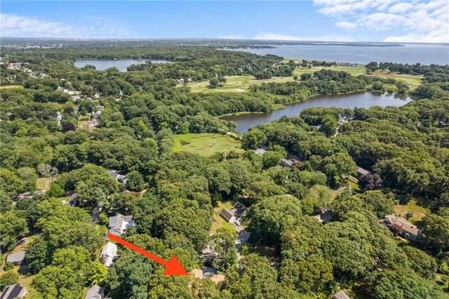 6 North Lane, Barrington, RI 02806