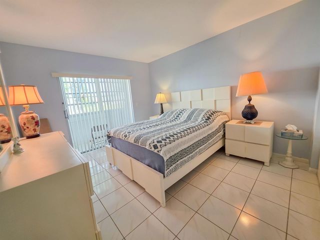 291 Norwich M, West Palm Beach, FL 33417