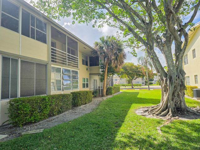 291 Norwich M, West Palm Beach, FL 33417