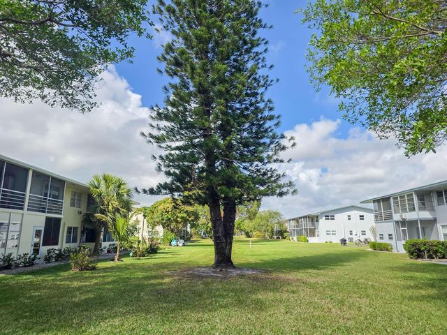291 Norwich M, West Palm Beach, FL 33417