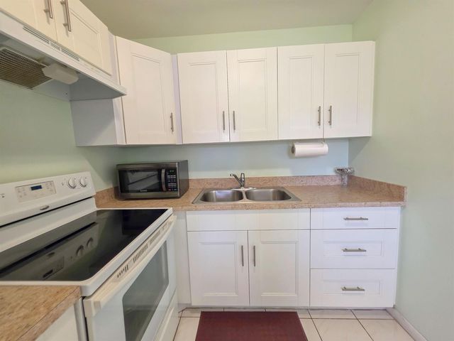 291 Norwich M, West Palm Beach, FL 33417