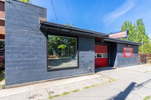 3815 Rainier Avenue S, Seattle, WA 98118