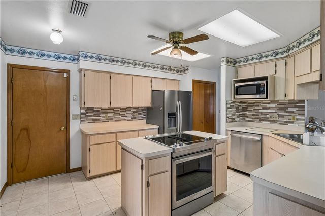 2008 TWEED COURT, Leesburg, FL 34788