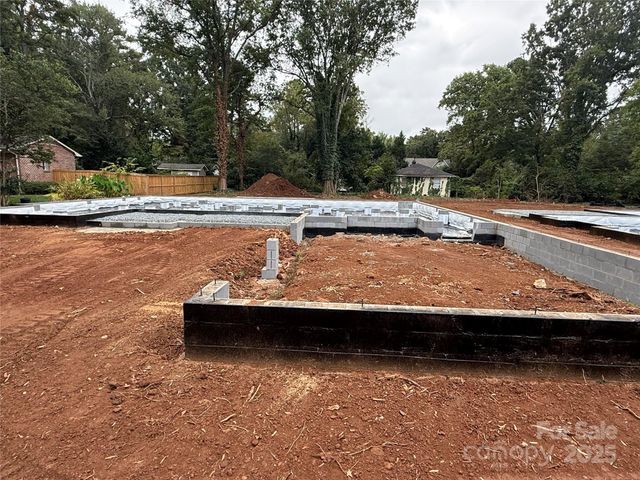 110 Hunter Lane, Charlotte, NC 28211