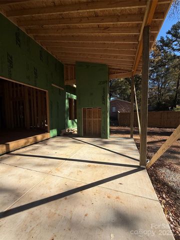 110 Hunter Lane, Charlotte, NC 28211