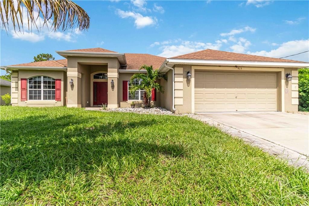 915 Alvin AVE, LEHIGH ACRES, FL 33971 — photo 4