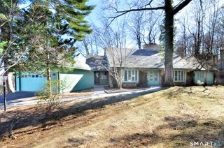 50 Beechtree Lane, West Hartford, CT 06107