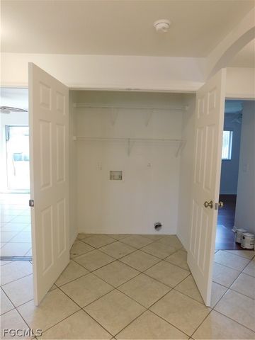 1029 SE 11th ST, Cape Coral, FL 33990