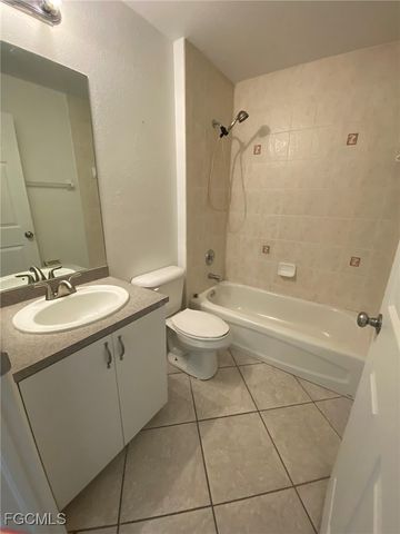 1029 SE 11th ST, Cape Coral, FL 33990