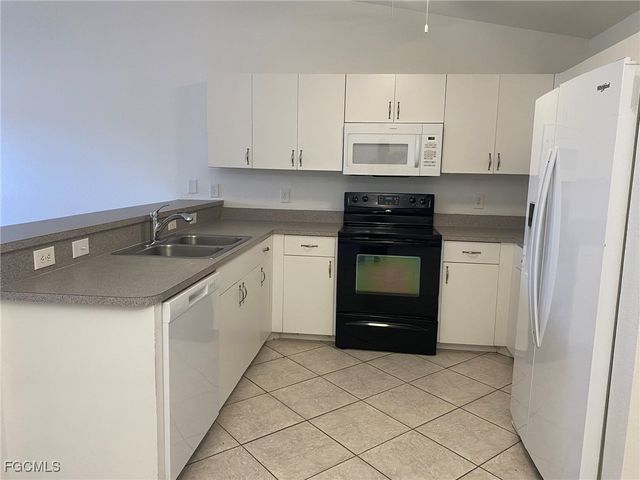 1029 SE 11th ST, Cape Coral, FL 33990