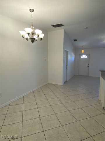 1029 SE 11th ST, Cape Coral, FL 33990