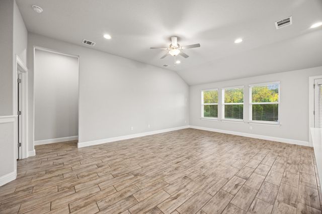 21807 Osage LN, Lago Vista, TX 78645