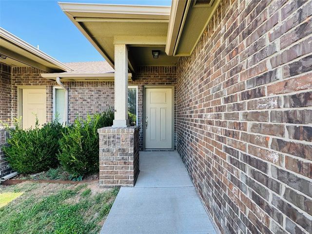 1001 Merlin dr Drive, Norman, OK 73072