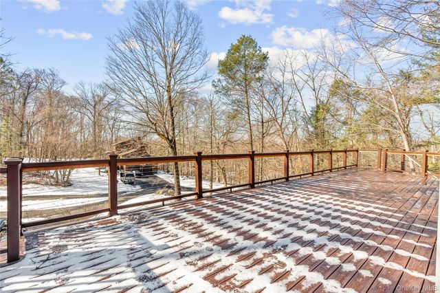 9 William Puckey Drive, Cortlandt Manor, NY 10567