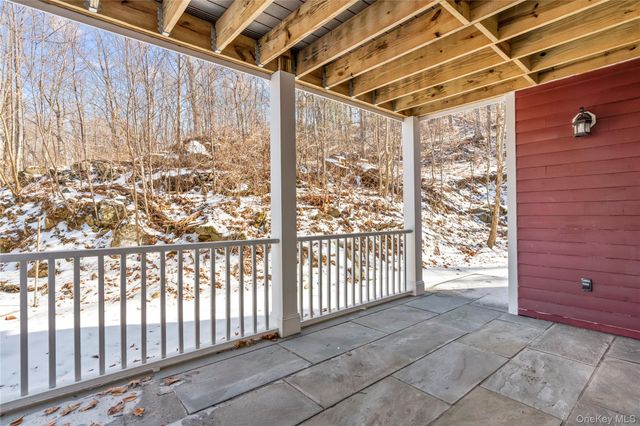 9 William Puckey Drive, Cortlandt Manor, NY 10567