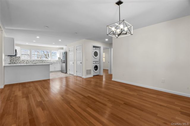 9 William Puckey Drive, Cortlandt Manor, NY 10567